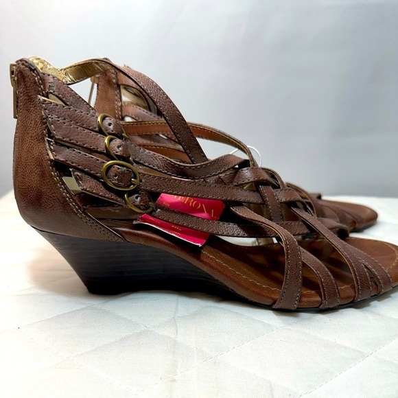 Merona Womens Sz 8 Strappy Wedge Heel Shoes Open Toe Buckled Back Zipper Padded - Picture 2 of 7